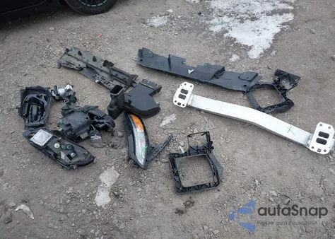 2018 Jeep Cherokee Latitude Plus 4X4 из США, поврежденный, VIN 1C4PJMLB6JD527339